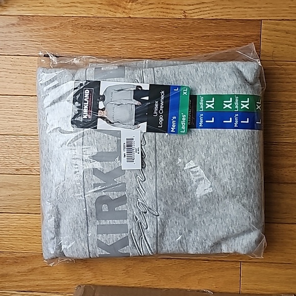 NEW Kirkland Signature Costco Logo Crewneck Gray - Picture 6 of 6